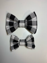 Load image into Gallery viewer, Plaid Pet Bow Ties
